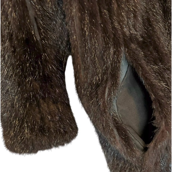 SAGA MINK JINDO Women’s Genuine Fur Jacket with Logo Lining Japan Size Medium - Picture 4 of 9